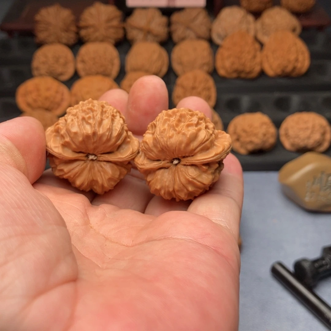 虔***诚文玩核桃把件角蛙