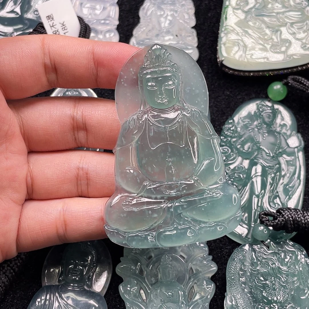 翡翠未镶嵌颈饰6，