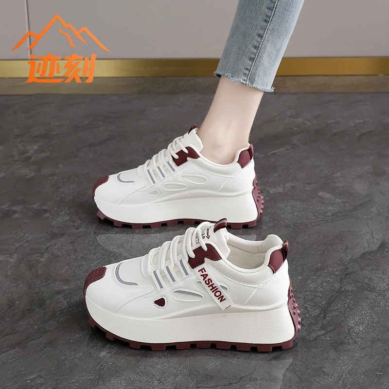 女鞋冬季网红爆款休闲运动鞋学生增高厚底显脚小韩版简约痞帅显瘦