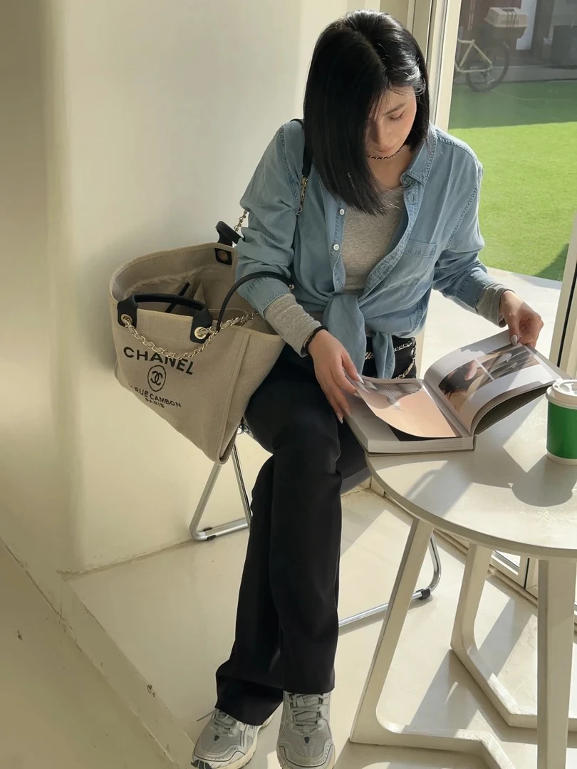 Amarilli 【精致美丽】2025新款韩版上衣