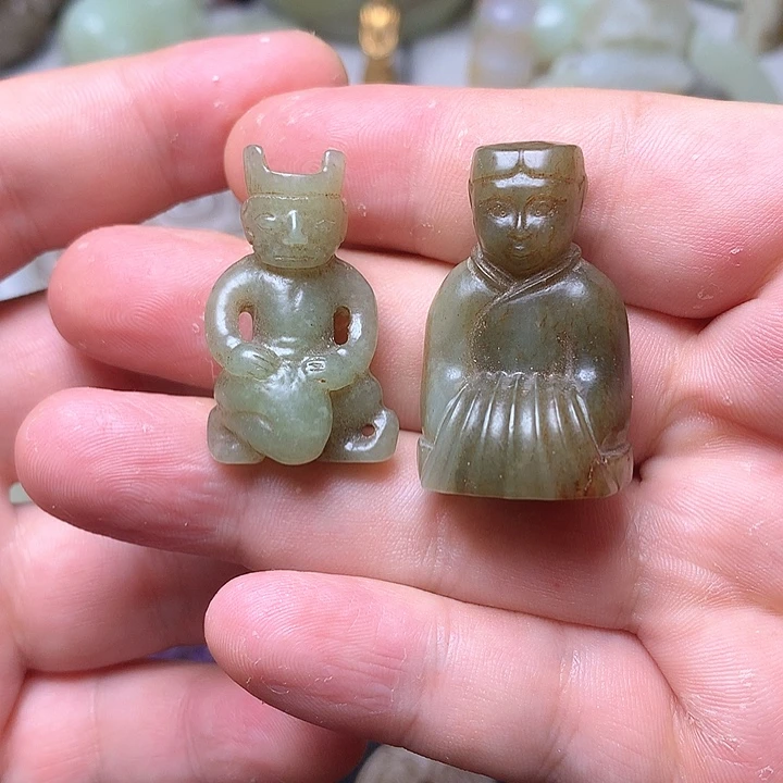 和田玉未镶嵌挂件云***哥