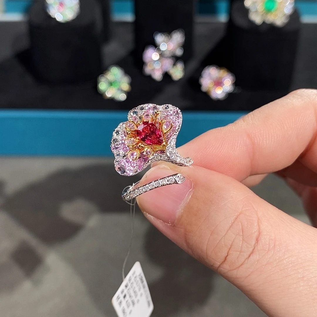 戒指红宝石18K金镶嵌无烧鸽血红0.71ct