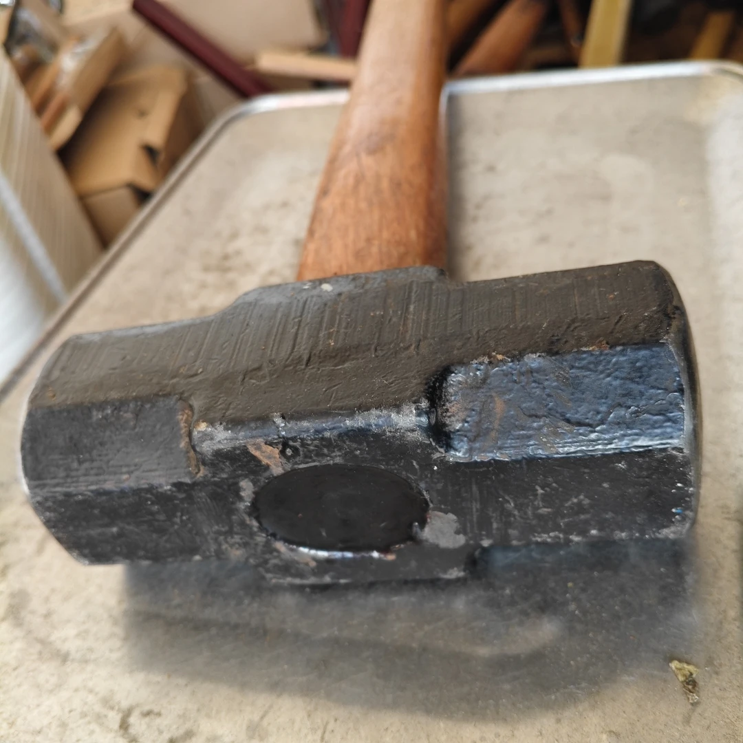 库存  6磅大锤带木柄6斤   以直播间展示为准