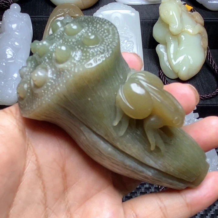 颈饰未镶嵌和田玉
