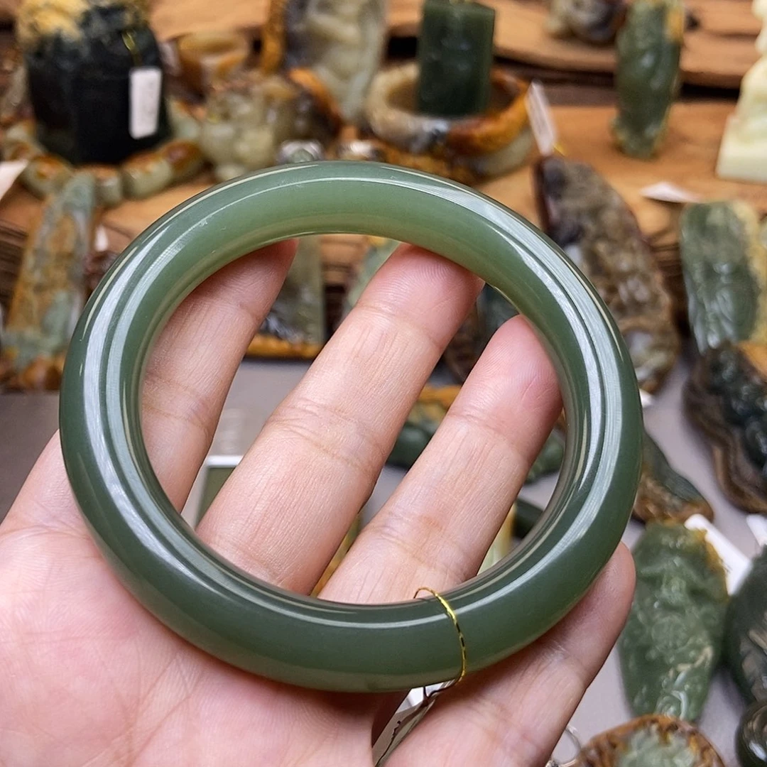 说***呢和田玉未镶嵌珠宝奇石