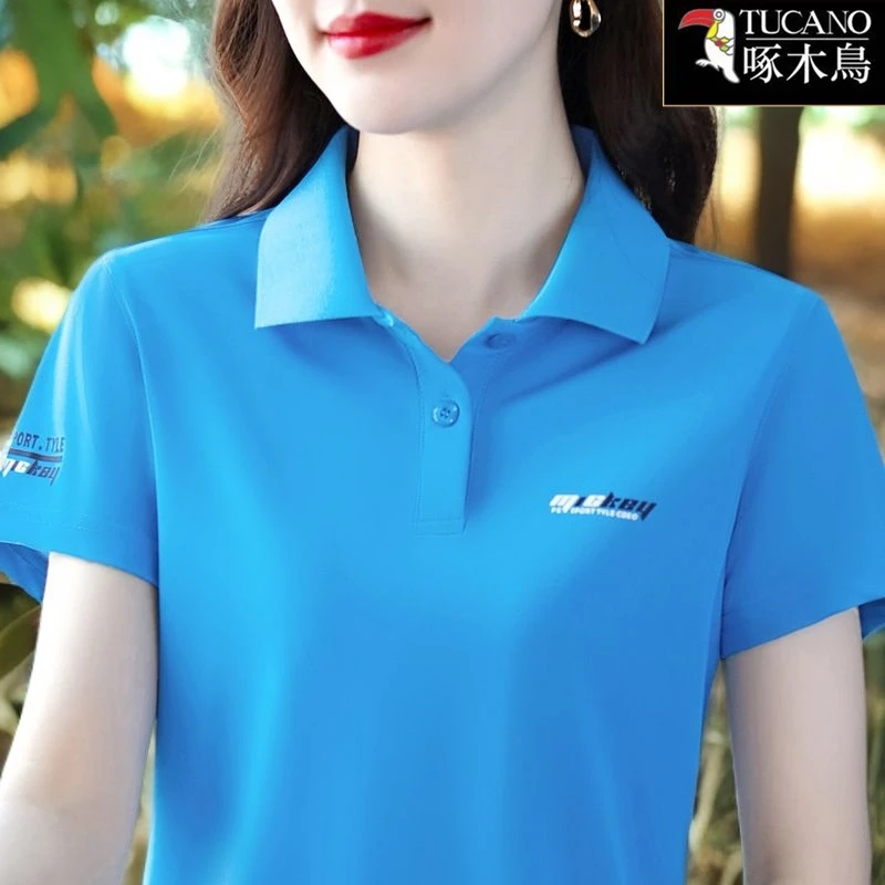 啄木鸟2025年新款字母印花T恤夏季气质纽扣POLO领短袖时尚上衣女