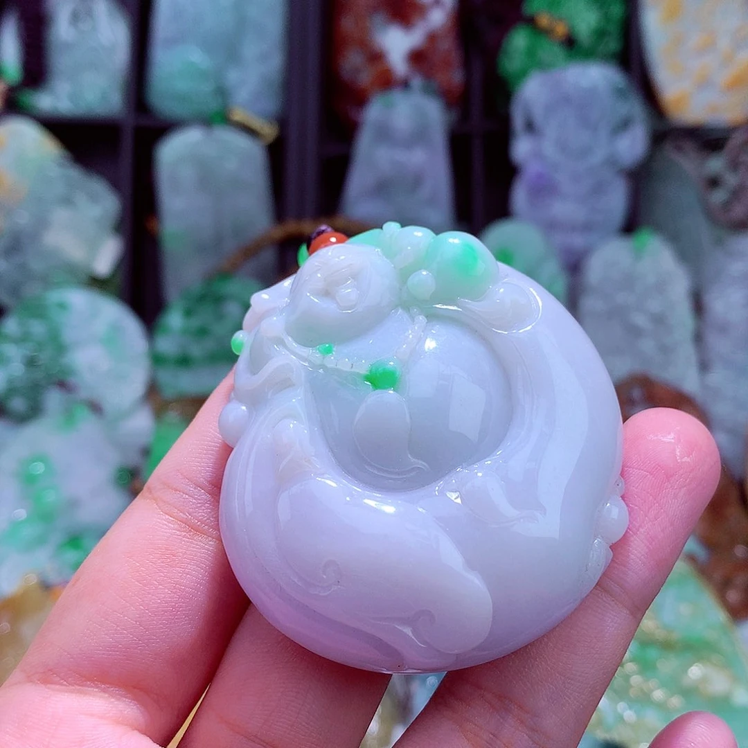 颈饰未镶嵌翡翠天然