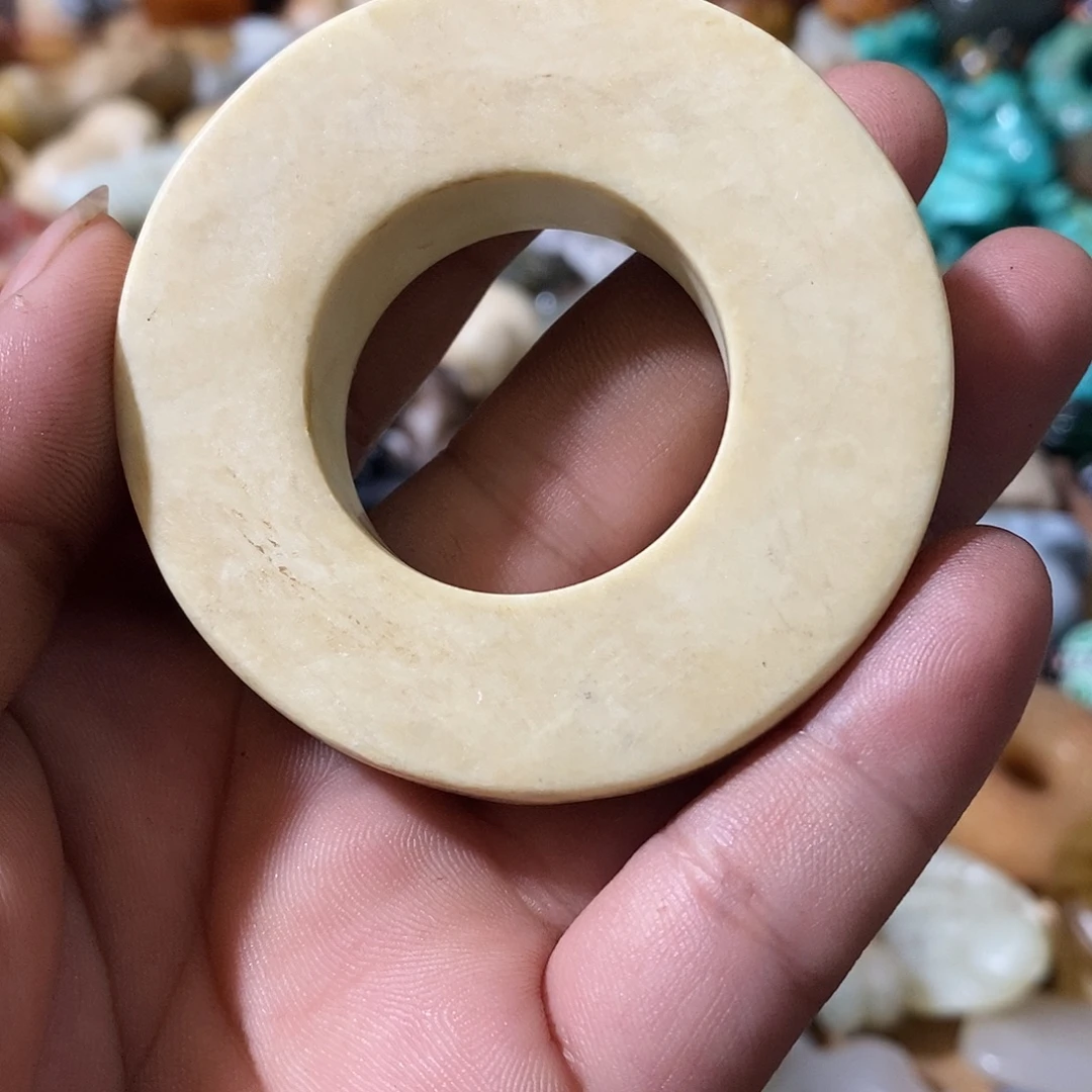 和田玉（糖玉）未镶嵌挂件