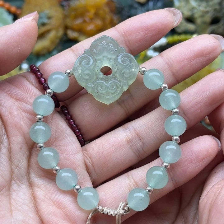 蛇纹石玉未镶嵌吊坠