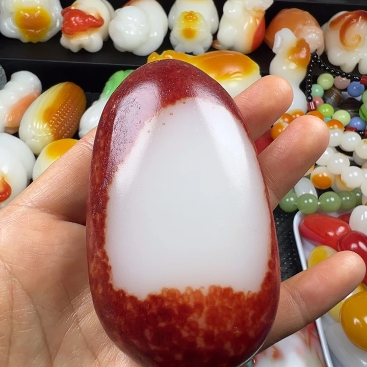 新疆戈壁五彩石金丝