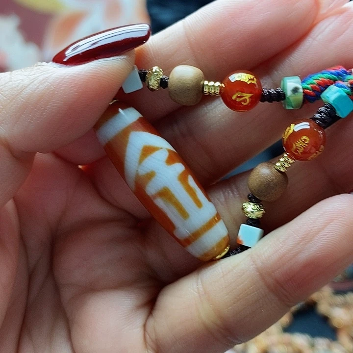 玛瑙/玉髓颈饰合金