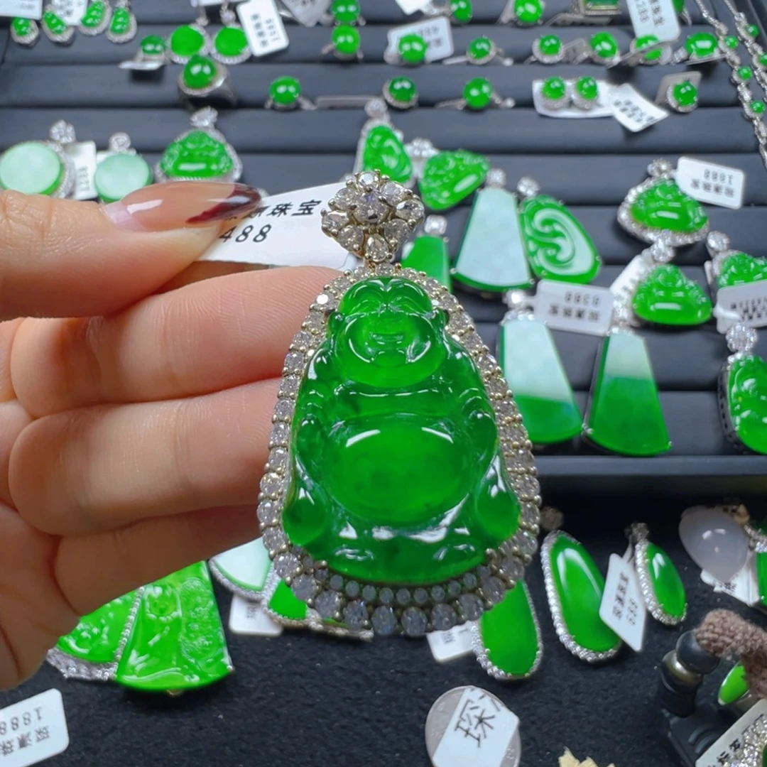 翡翠银S925镶嵌颈饰佛