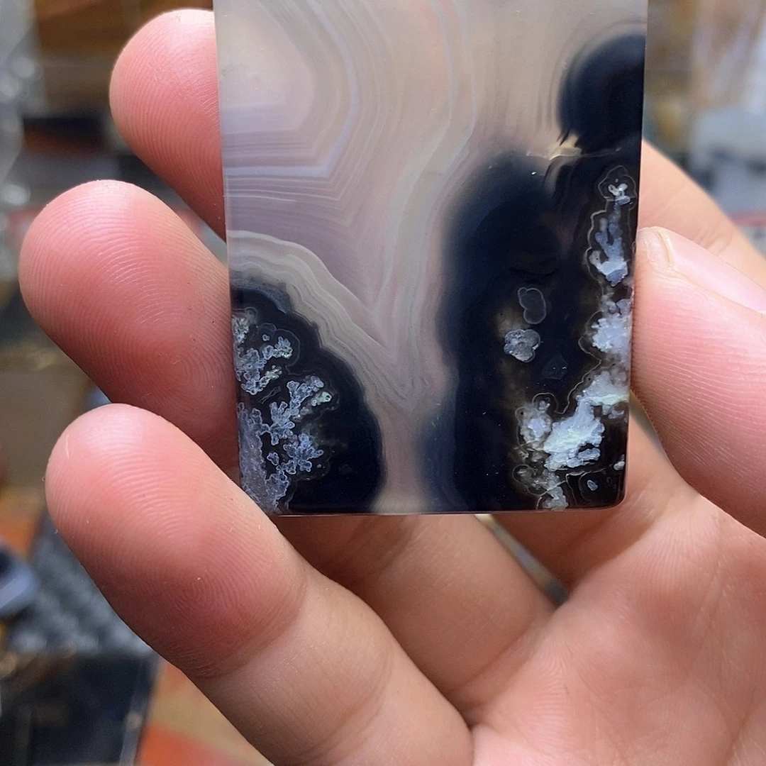 蓝***吗玛瑙/玉髓未镶嵌珠宝半成品
