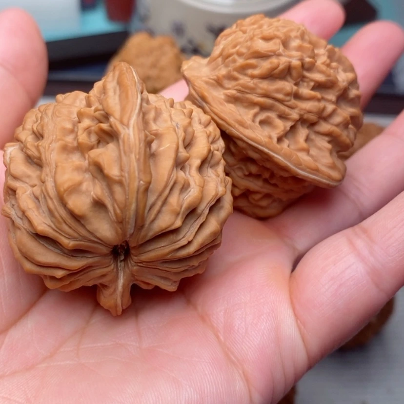 【闪购商品】桃核吊坠?****酒44尺四座楼