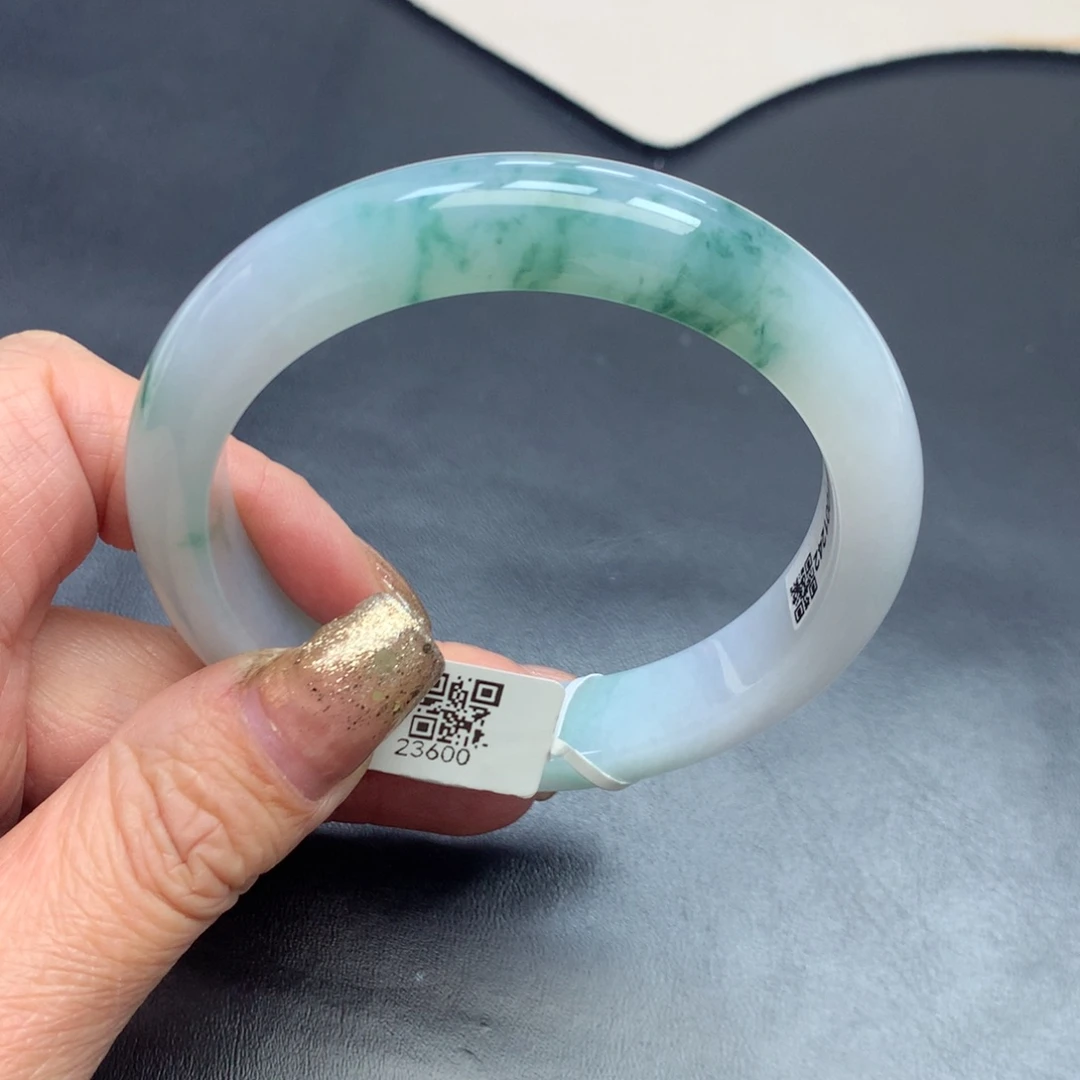 未镶嵌手镯翡翠缅甸翡翠手镯