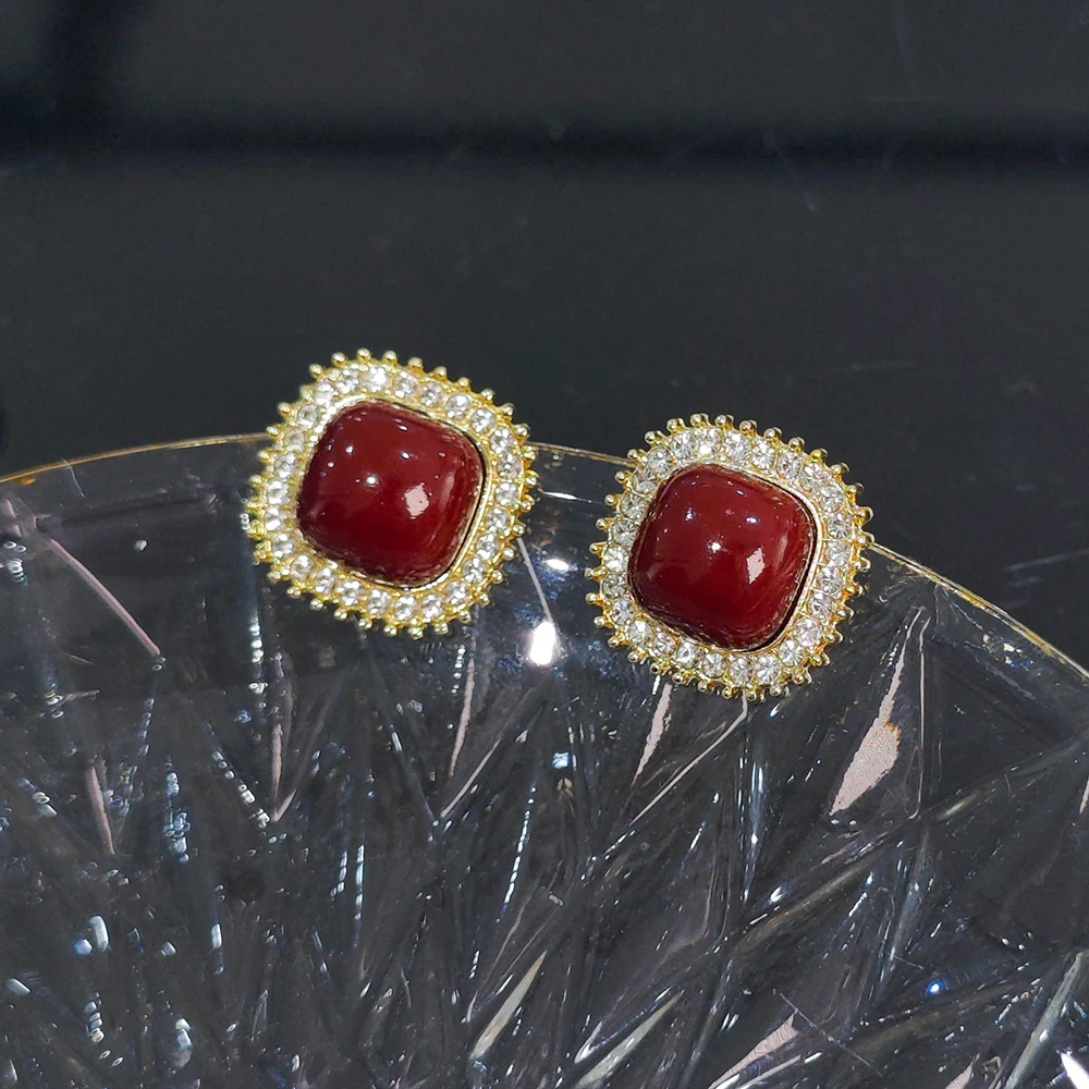 铜合金耳饰 时尚百搭耳饰复古红色小香风方形高级感耳环N2179