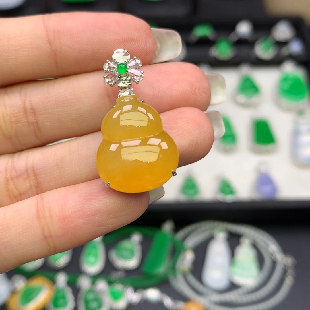 翡翠18K金镶嵌吊坠(不含链)
