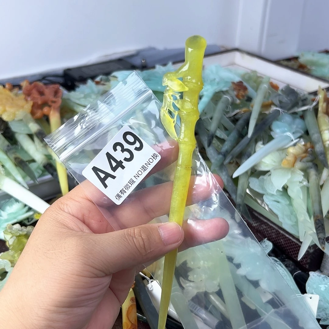 蛇纹石玉合金颈饰花****千