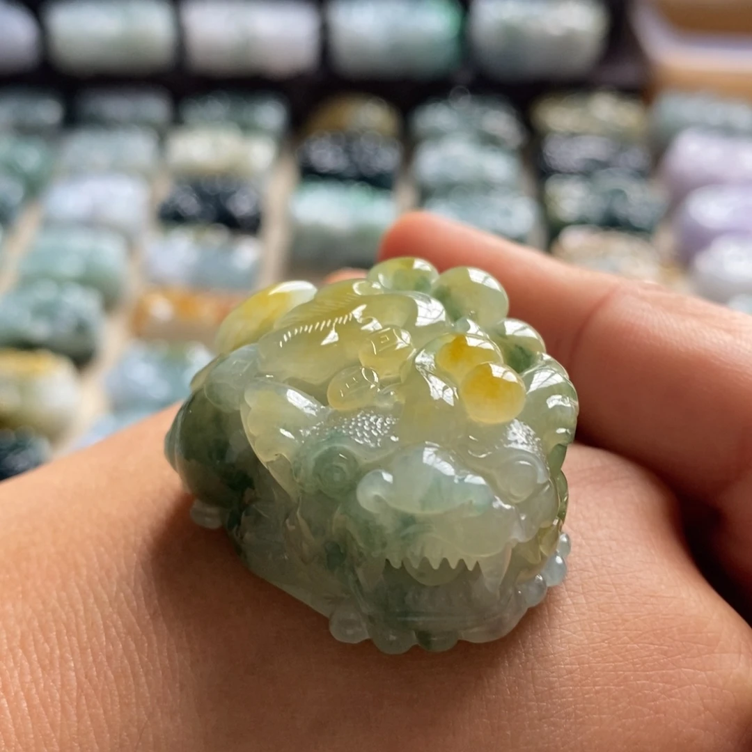 翡翠未镶嵌颈饰天然翡翠貔貅吊坠
