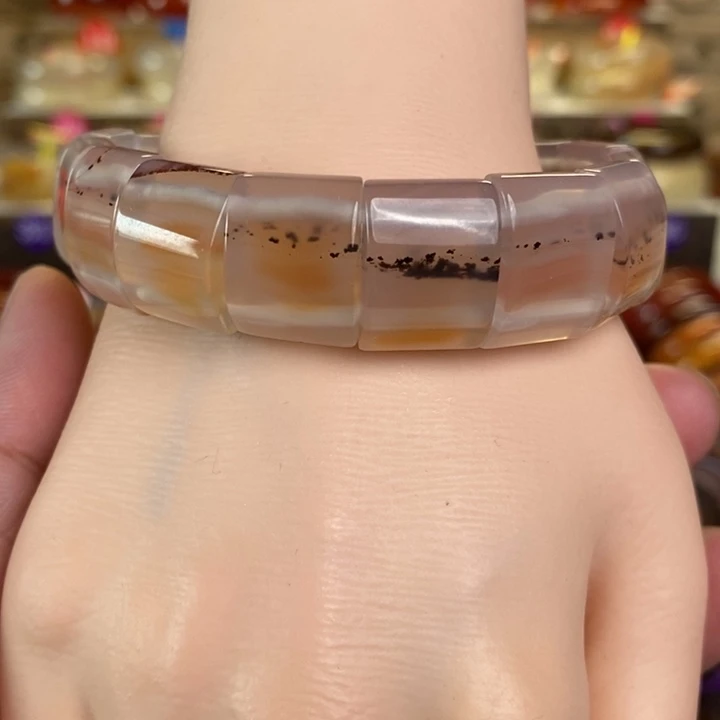 玛瑙/玉髓手镯未镶嵌