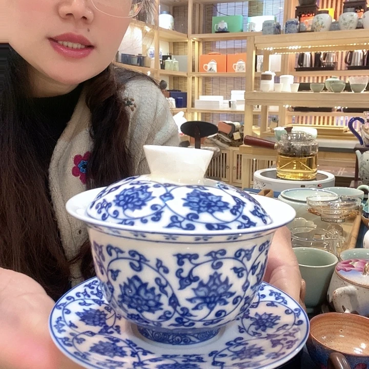 羊脂白悬停盖碗瓷器