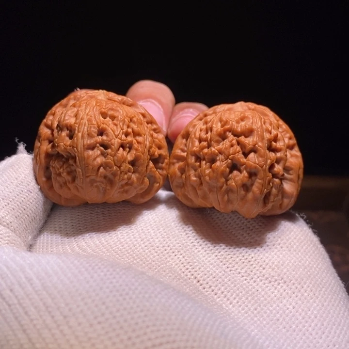 文玩核桃吊坠全品36白狮子