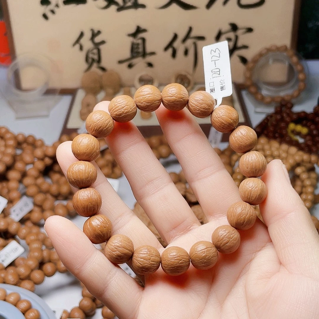 穷***心手串猴头核桃聚宝盆