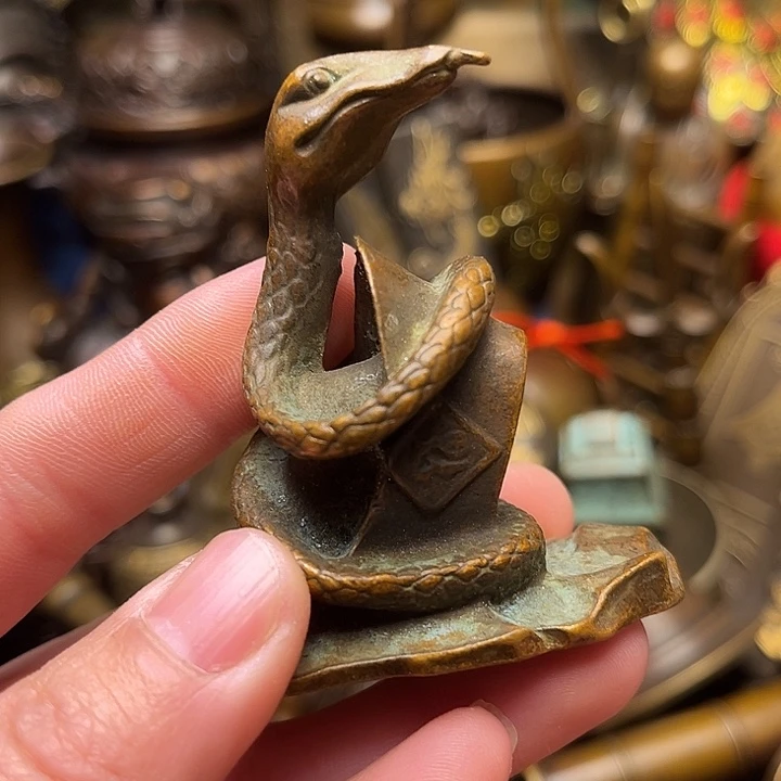 精美铜器批发档口