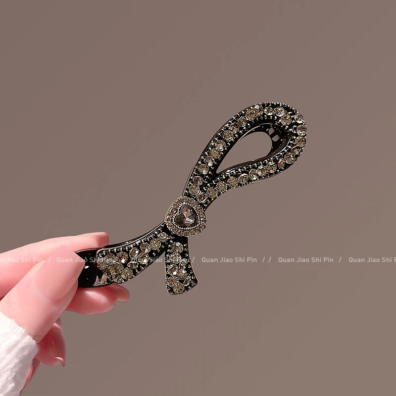 日韩东大门新款2025镶钻香蕉夹高级感竖夹女网红优雅马尾夹头饰