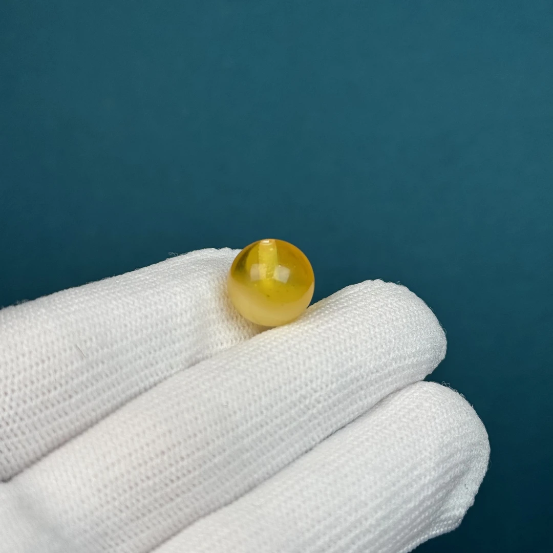 A8029天然原矿蜜蜡 鸡油黄圆珠【微微瑕】11.8mm支持复检假一罚十