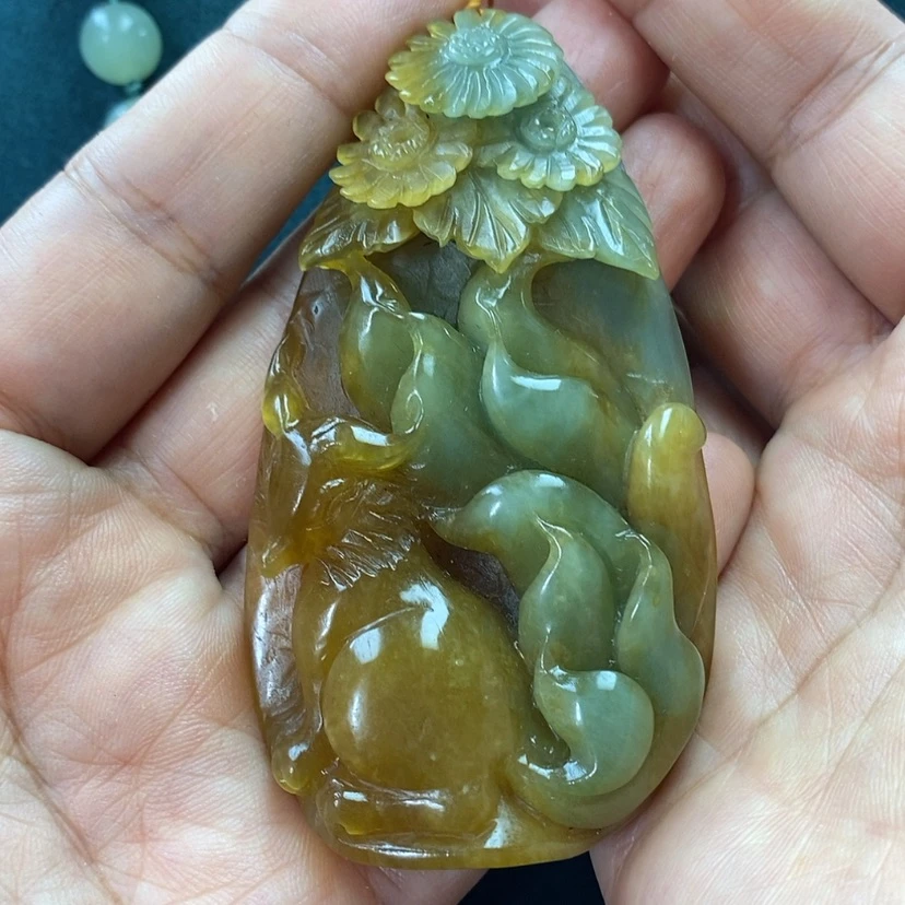 【闪购商品】蛇纹石玉未镶嵌吊坠奶*