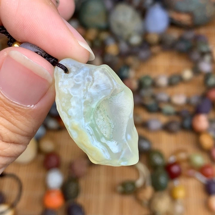 玛瑙/玉髓珠宝半成品未镶嵌?****柒