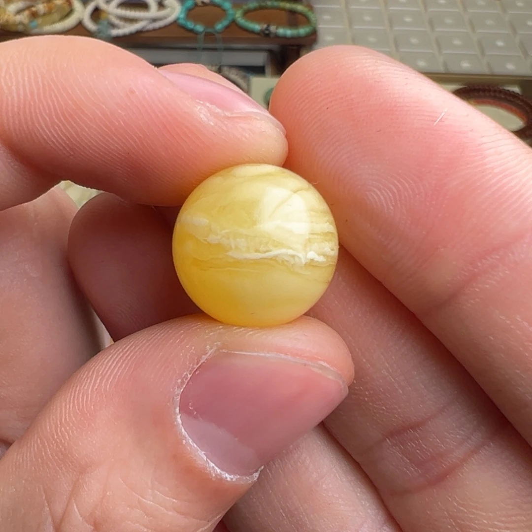 ****.琥珀未镶嵌裸石蜜蜡圆珠特价款不退不换！谨慎购买！