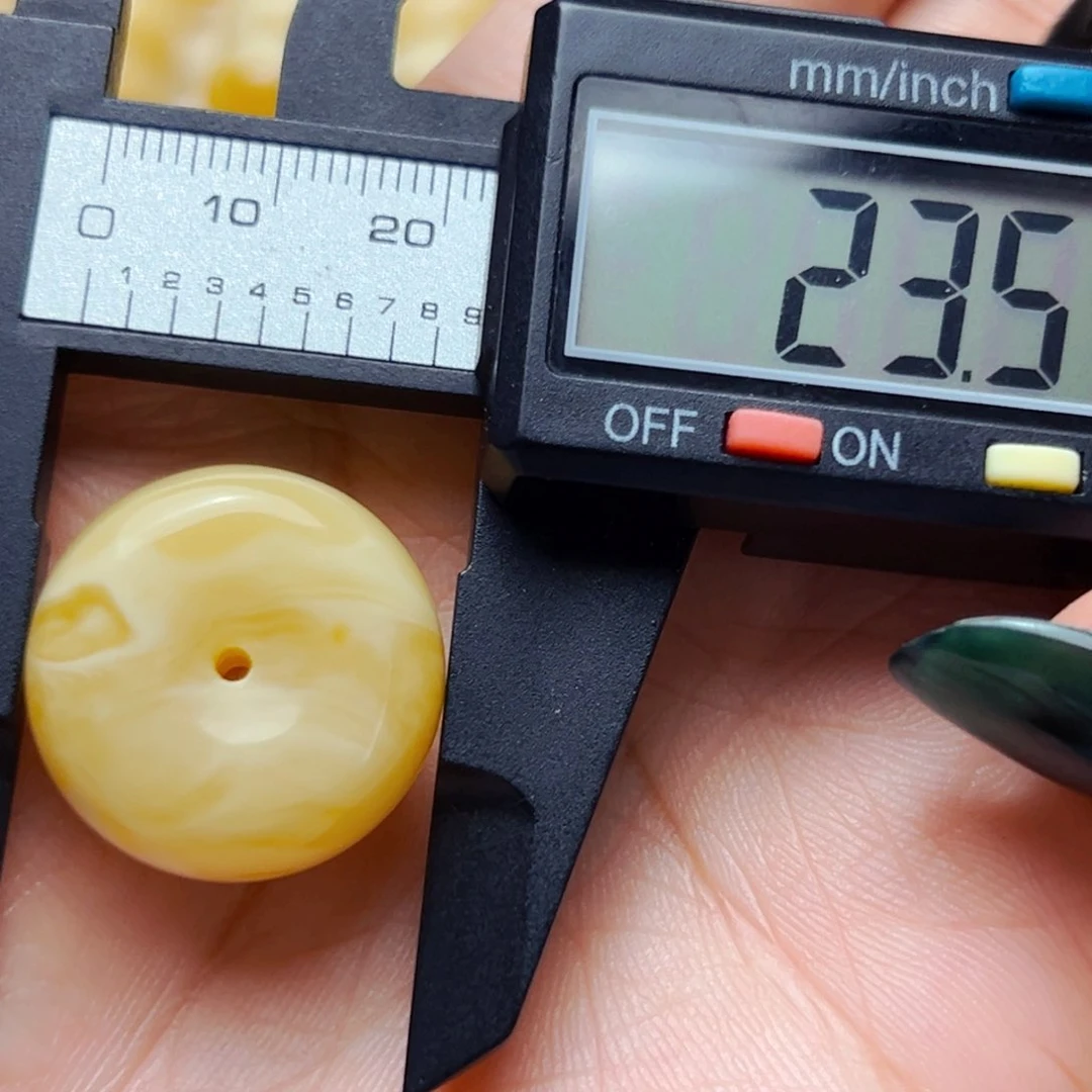 未镶嵌蜜蜡裸石23mm墩子 5.3g