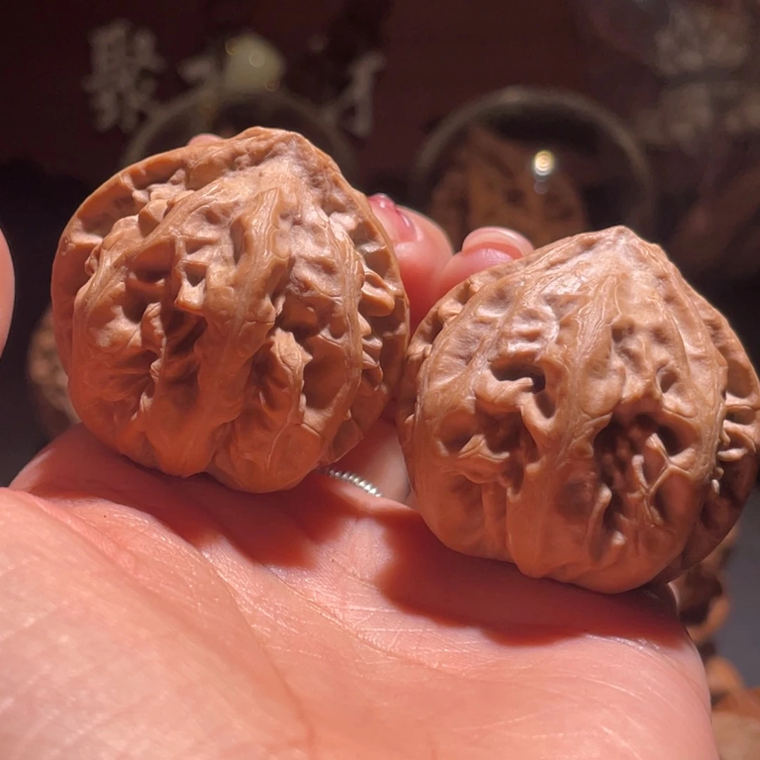 文玩核桃吊坠天***y玲珑绣球55