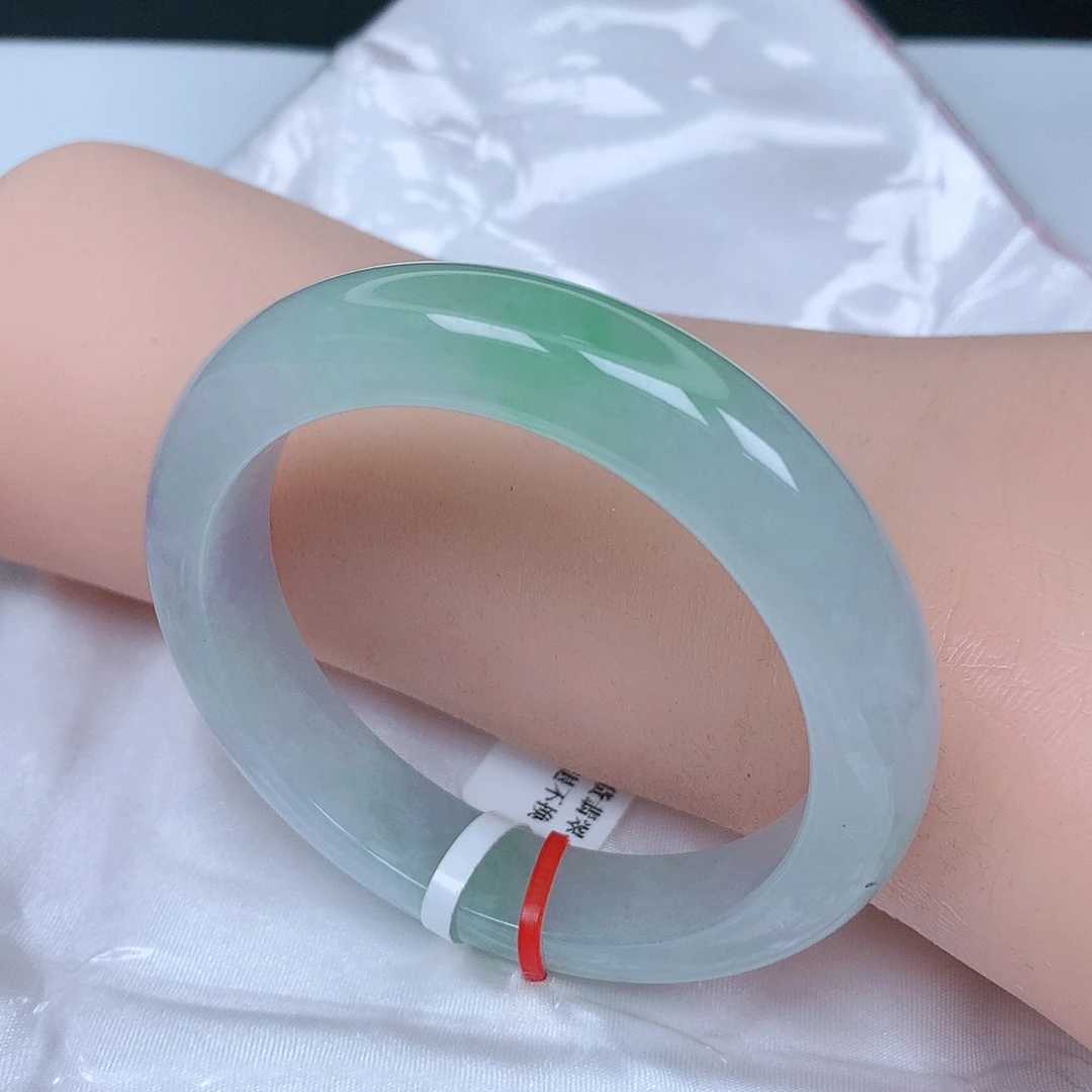 【闪购商品】翡翠手镯未镶嵌，51