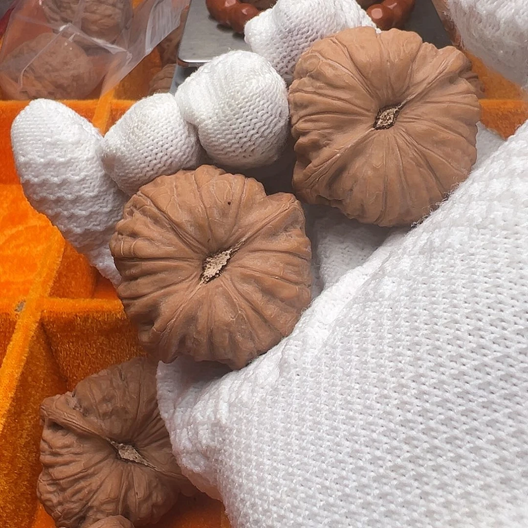 澈***_南瓜墩 文玩核桃 41 澈