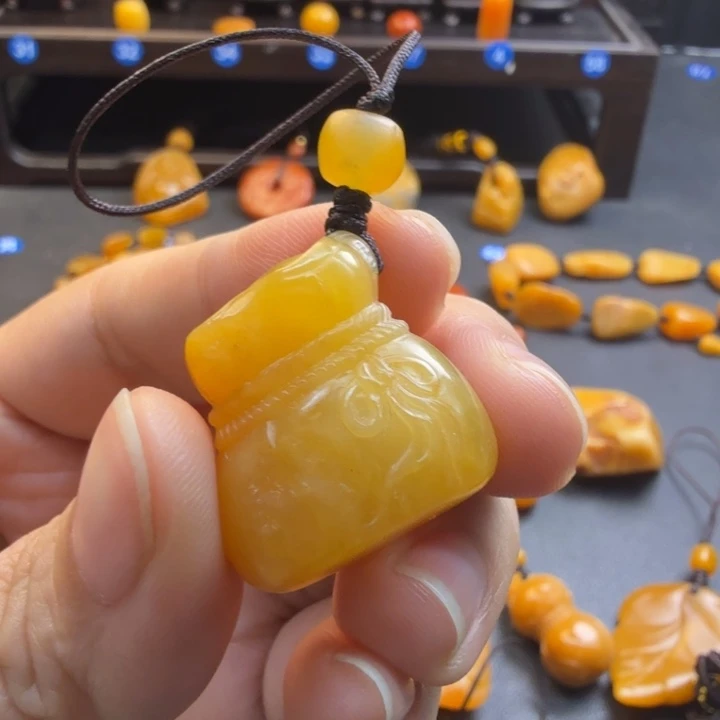 一***泓田黄石田黄石挂件