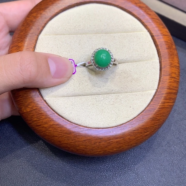 颈饰18K金镶嵌翡翠翡翠