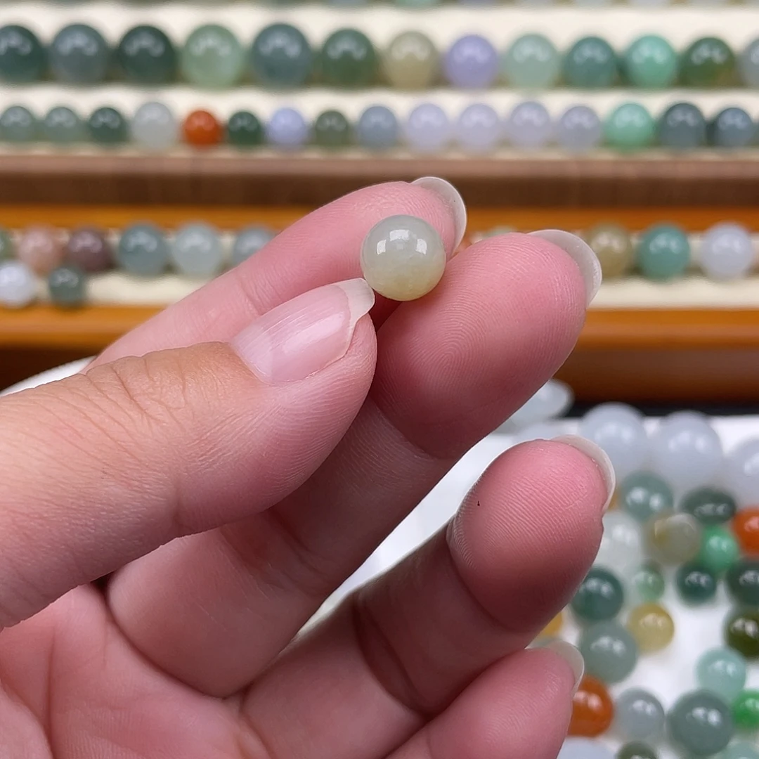 ௹***৳翡翠散珠天然翡翠a货冰黄卡8.2