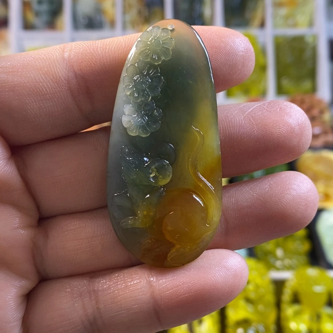 合金蛇纹石玉颈饰