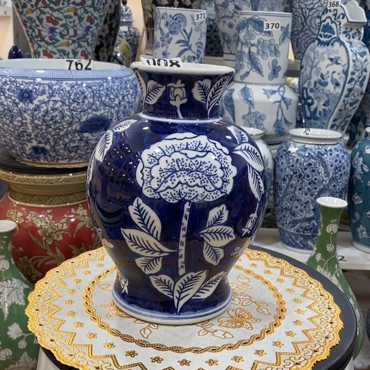 摆件手绘陶瓷花瓶摆件