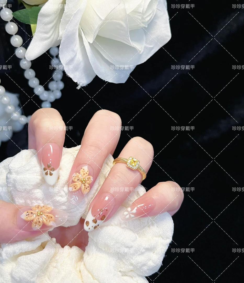 【雪花豹】珍珍手工穿戴甲秋冬美拉德风豹纹法式立体雕花美甲贴片