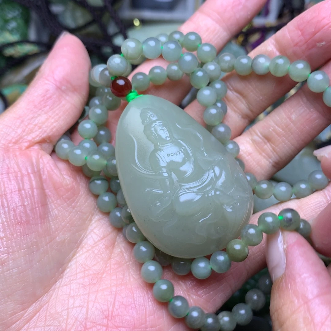 和田玉未镶嵌颈饰