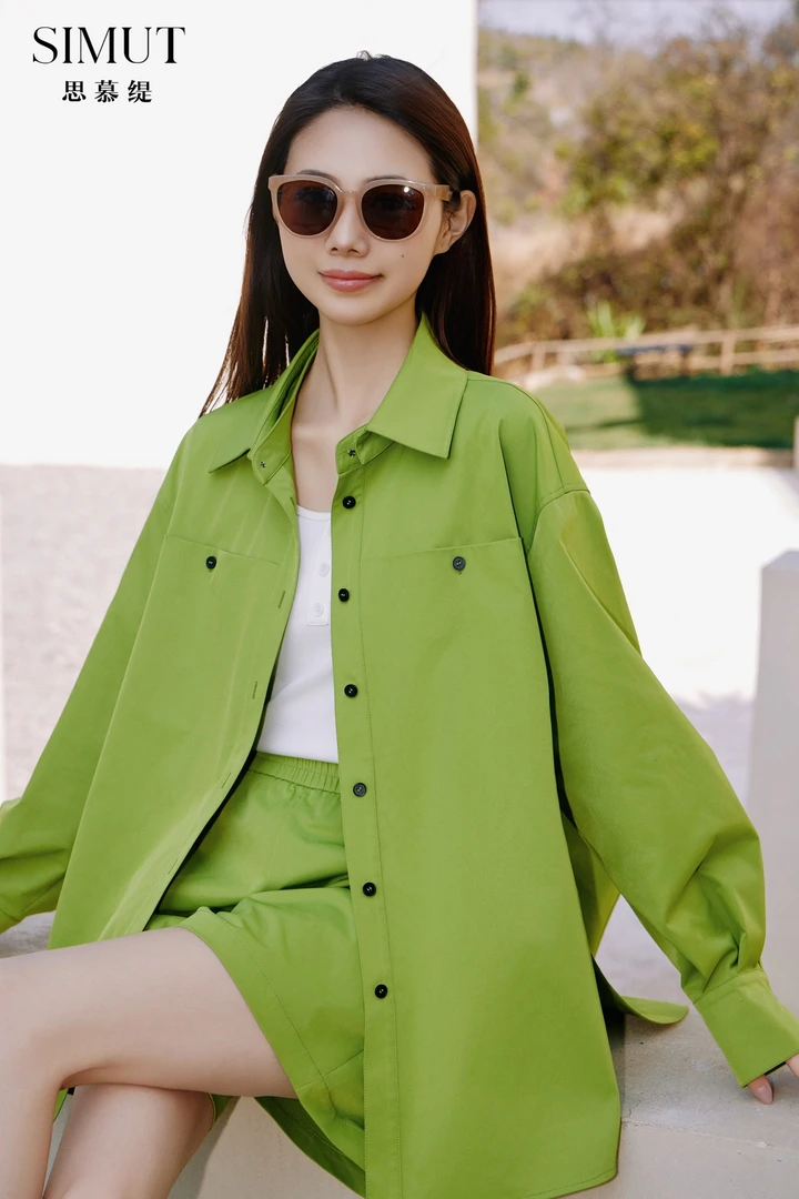 慵懒休闲风丁达尔绿翻领长袖时尚衬衫春秋