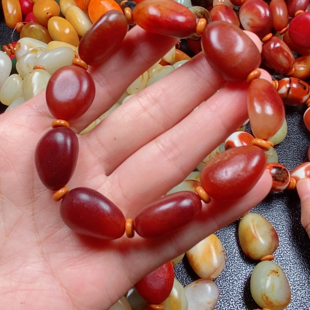 唉***！和田玉未镶嵌颈饰