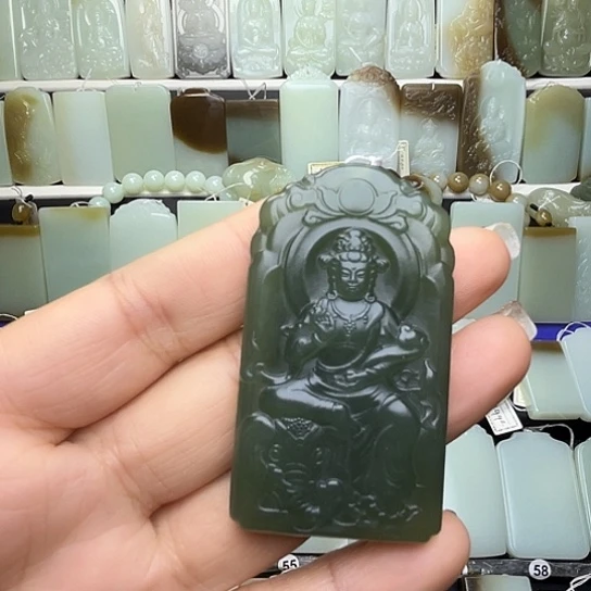 颈饰未镶嵌和田玉