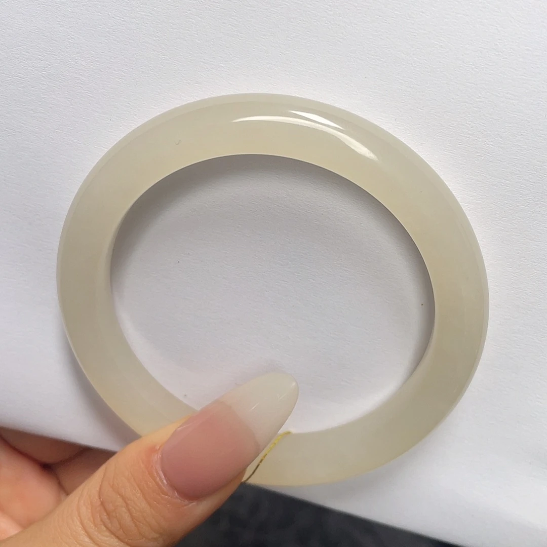 和田玉未镶嵌手镯冰藕粉！56