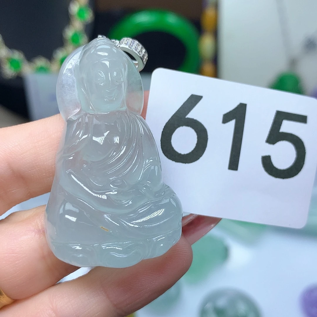 翡翠吊坠(赠链)未镶嵌