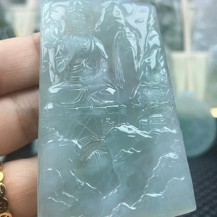 颈饰未镶嵌翡翠天然翡翠山水观音